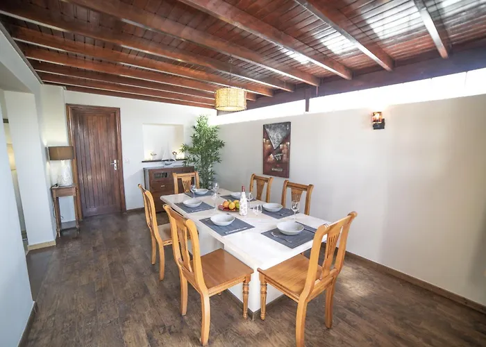 Sensational 3 Bedrooms Myoga Spacious Playa Blanca (Lanzarote)