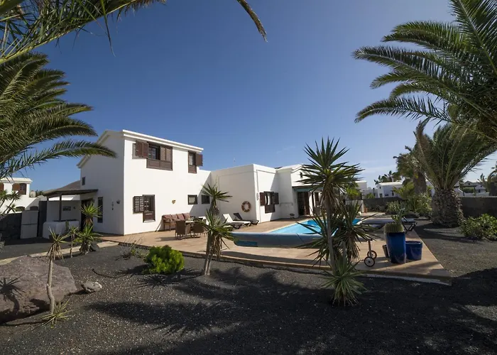 Sensational 3 Bedrooms Myoga Spacious *